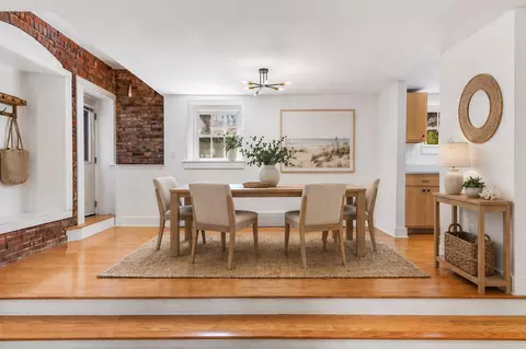 348 Maplewood Ave #1, Portsmouth, NH 03801