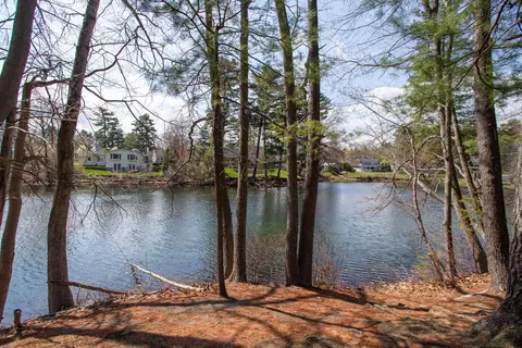 21 Folly Mill Ter #7B, Seabrook, NH 03874