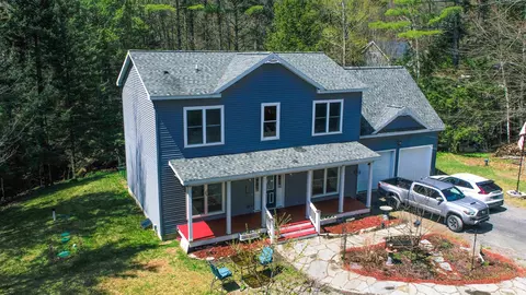 517 Stage Rd, Richmond, VT 05477