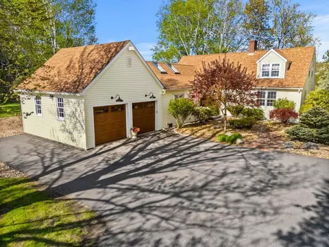 76 Dow Rd, Hollis, NH 03049