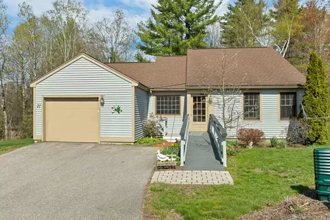 21 Mistwood Ln, Laconia, NH 03246