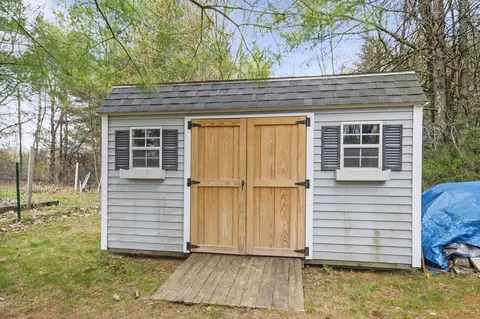 Exterior - 82 Fremont Rd #A, Epping, NH 03042 photo 8 of 10