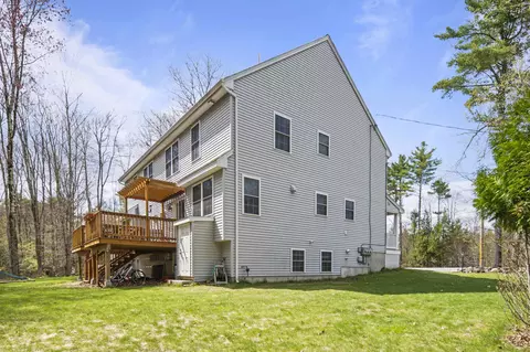 Exterior - 82 Fremont Rd #A, Epping, NH 03042 photo 4 of 10