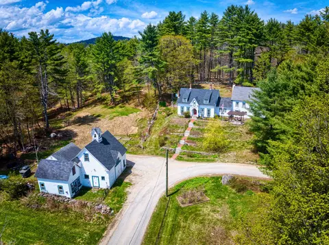 14 Grist Mill St, Sutton, NH 03260