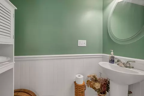 Bath - 24 Harbor Rd #9, Hampton, NH 03842 photo 1 of 9