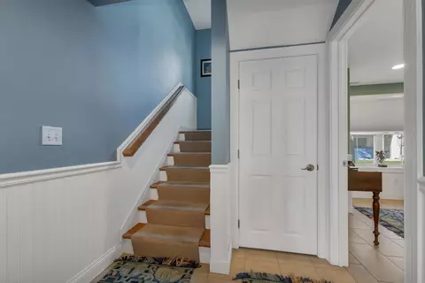 Entry Way - 24 Harbor Rd #9, Hampton, NH 03842 photo 2 of 3