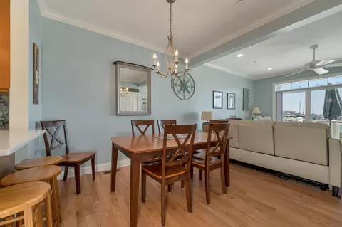Dining - 24 Harbor Rd #9, Hampton, NH 03842 photo 1 of 2