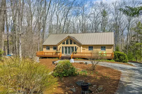 28 Summit Dr, Grantham, NH 03753