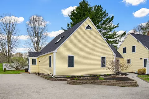 Other - 6 Fifield Ln #B, Stratham, NH 03885 photo 1 of 10