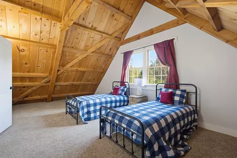 Bedroom - 6 Fifield Ln #B, Stratham, NH 03885 photo 4 of 5