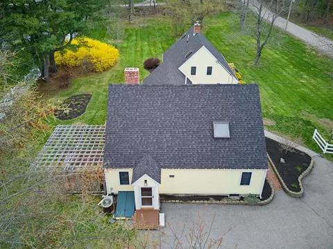 View/Area - 6 Fifield Ln #B, Stratham, NH 03885 photo 1 of 1