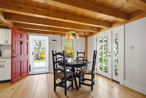 Dining - 6 Fifield Ln #B, Stratham, NH 03885 photo 3 of 3