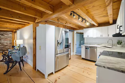 Kitchen - 6 Fifield Ln #B, Stratham, NH 03885 photo 1 of 2
