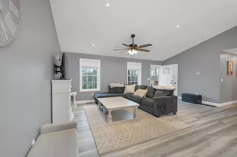 123 Parade Rd, Barnstead, NH 03218 photo 7