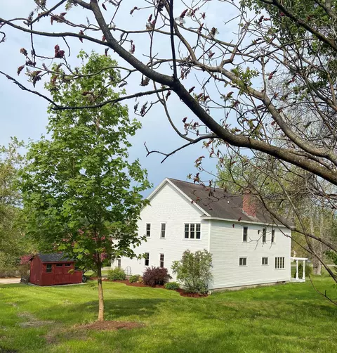 Exterior - 10 Meadow Dr, Jericho, VT 05465 photo 8 of 8
