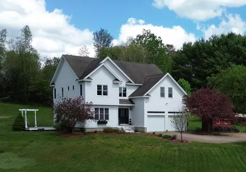 10 Meadow Dr, Jericho, VT 05465