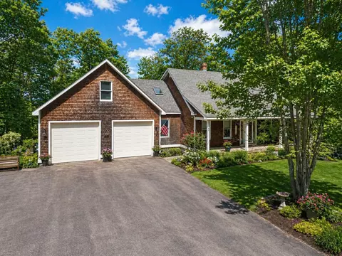 83 Valley Dam Rd, Barnstead, NH 03225