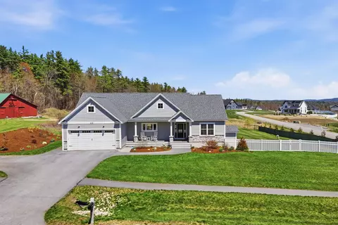 410 Blane Cir #55, Pembroke, NH 03275