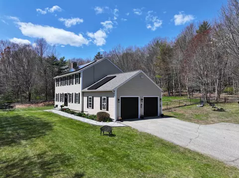 118 Harriman Hill Rd, Raymond, NH 03077