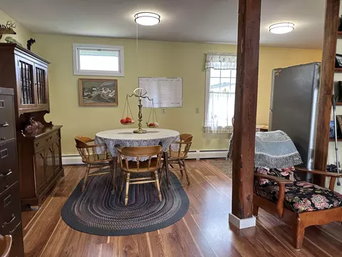 Dining - 855 North St, Brandon, VT 05733 photo 2 of 4