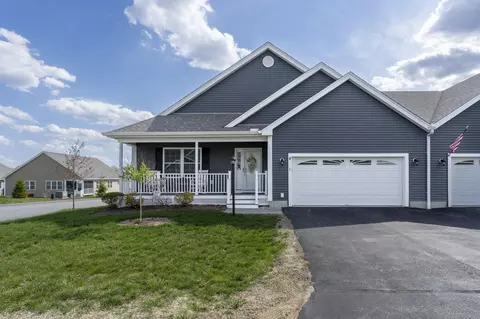 2 Strawberry Ln, Hooksett, NH 03106