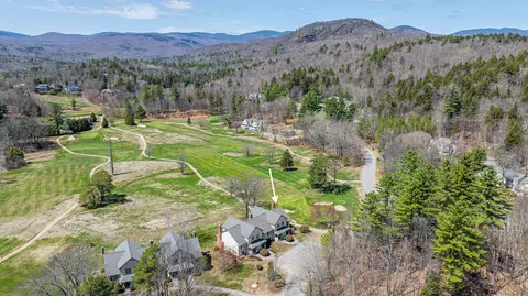 31 Wentworth Hall Ave # D, Jackson, NH 03846