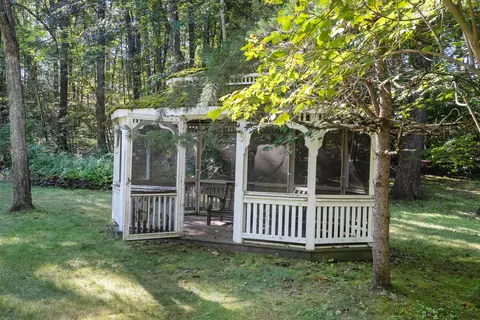 Exterior - 117 Castle Hill Rd, Windham, NH 03087 photo 6 of 9