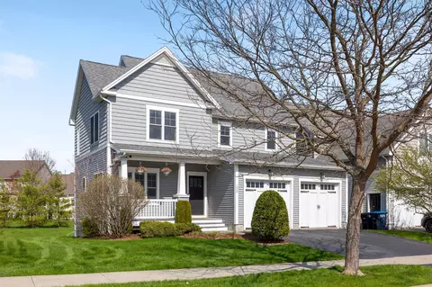 205 Royal Dr, South Burlington, VT 05403