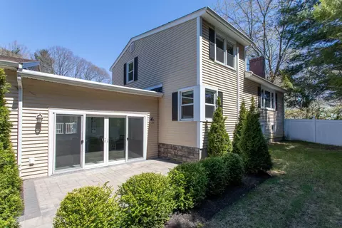 Exterior - 9 Carolan Ave, Hampton, NH 03842 photo 7 of 12