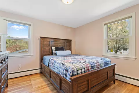 Bedroom - 9 Carolan Ave, Hampton, NH 03842 photo 3 of 6