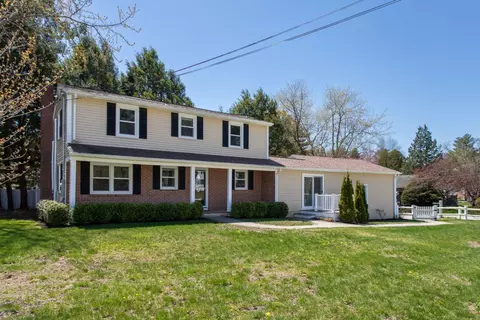 Exterior - 9 Carolan Ave, Hampton, NH 03842 photo 11 of 12