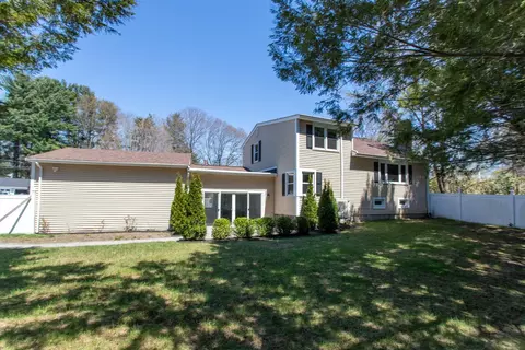 Exterior - 9 Carolan Ave, Hampton, NH 03842 photo 4 of 12