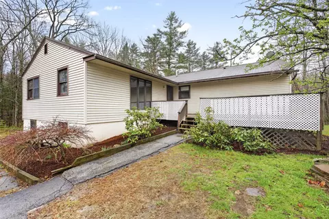 414 Fremont Rd, Chester, NH 03036
