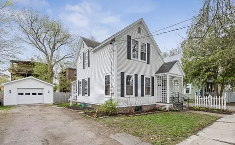 39 Converse Ct, Burlington, VT 05401