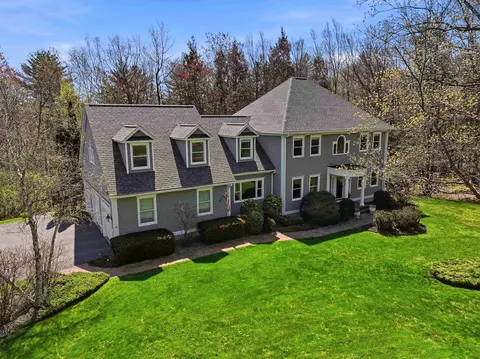 43 Bassett Ln, Newfields, NH 03856