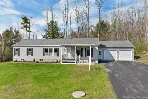 6 Dynamic View Dr, Franklin, NH 03235