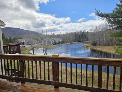 166 Forest Ridge Dr #8, Lincoln, NH 03251