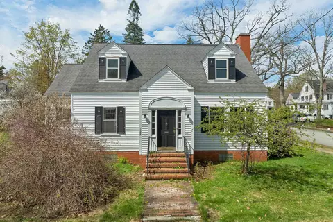 124 Dartmouth St, Laconia, NH 03246