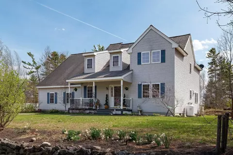 34 Village Corner Rd, Wolfeboro, NH 03894