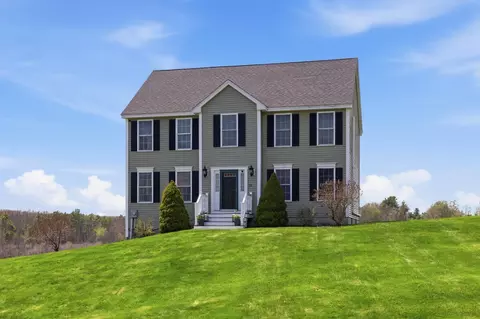 15 Baer Rd, Rollinsford, NH 03869