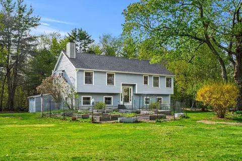 5 Ben Farnsworth Rd, Brookline, NH 03033