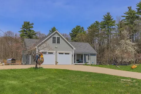 101 Mast Rd, Lee, NH 03861