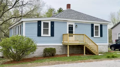 10 Cote Cir, Raymond, NH 03077