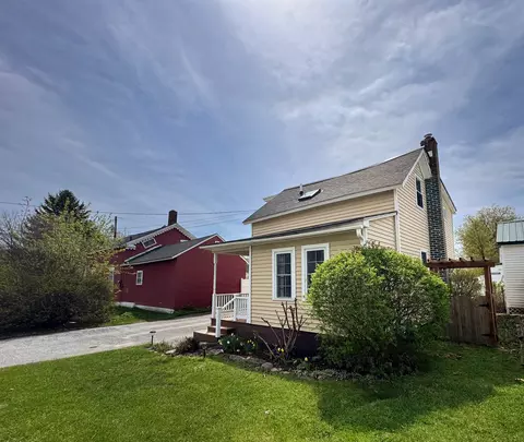 36 Lasalle St, Saint Albans, VT 05478