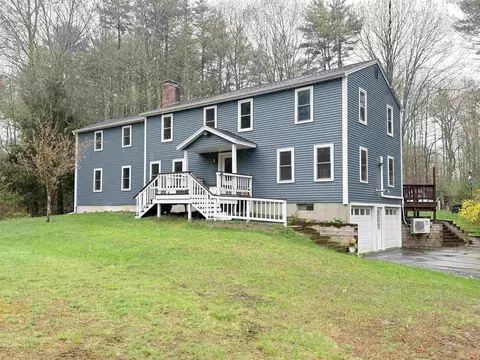 14 Moharimet Dr, Madbury, NH 03823