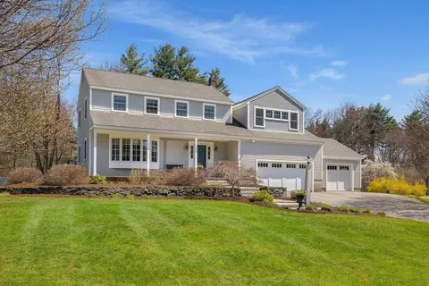 9 Brown Ave, Stratham, NH 03885
