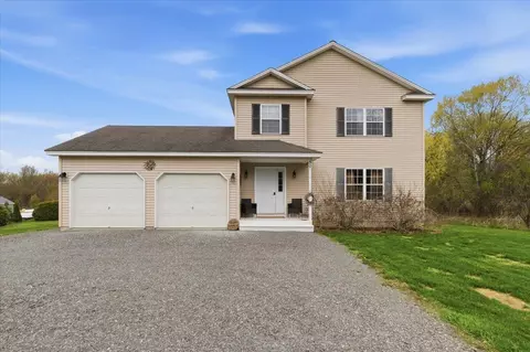 50 Ouellet Dr, Saint Albans, VT 05478