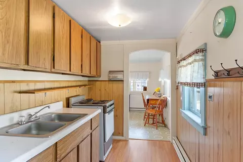 Kitchen - 32 Ells Rd, Hampstead, NH 03841 photo 4 of 4