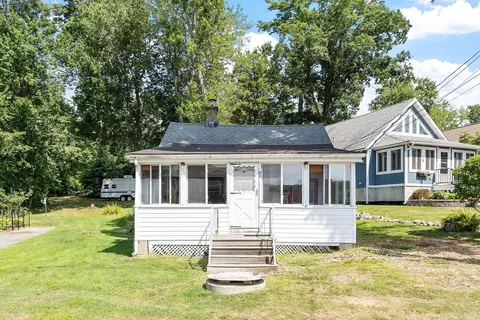 32 Ells Rd, Hampstead, NH 03841
