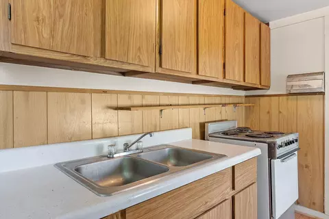 Kitchen - 32 Ells Rd, Hampstead, NH 03841 photo 3 of 4